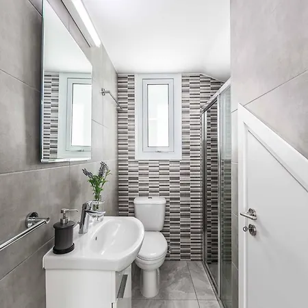 Araella Villa Protaras